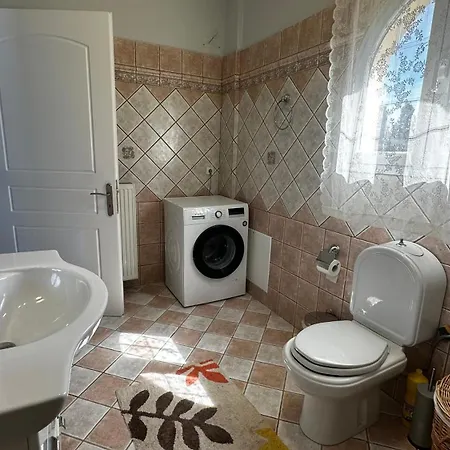 Bruskos Deluxe Villa *