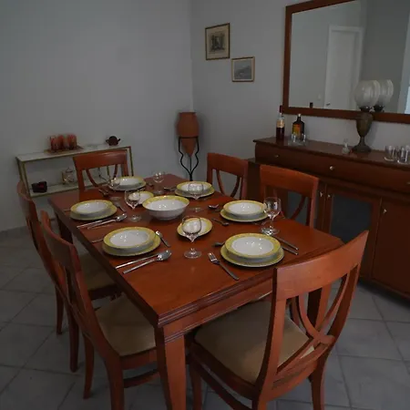Bruskos Deluxe * Kynopiástai