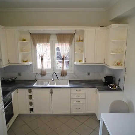 Bruskos Deluxe Villa