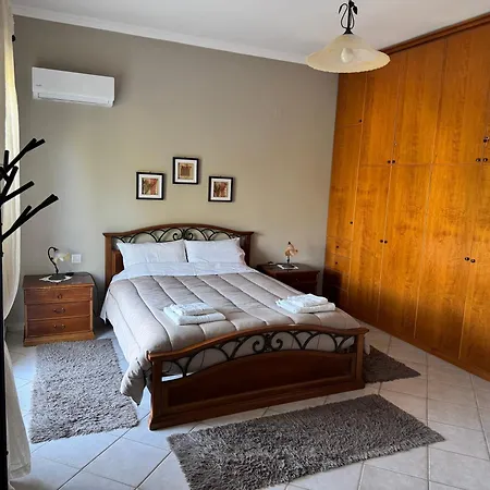 Bruskos Deluxe Villa