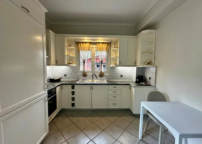 Bruskos Deluxe Villa *