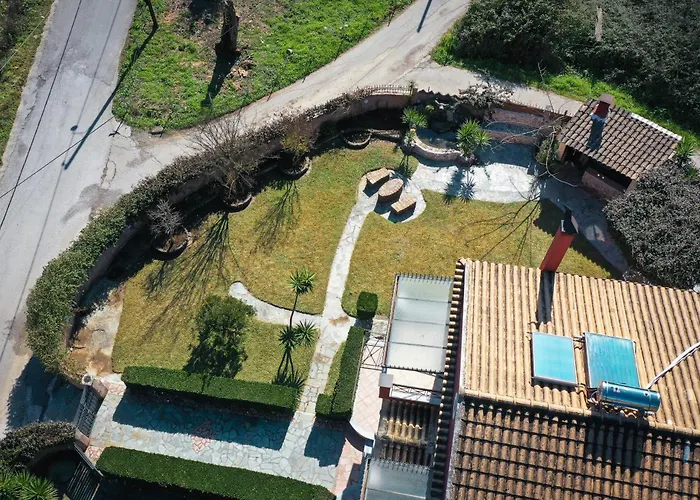 Villa Bruskos Deluxe *